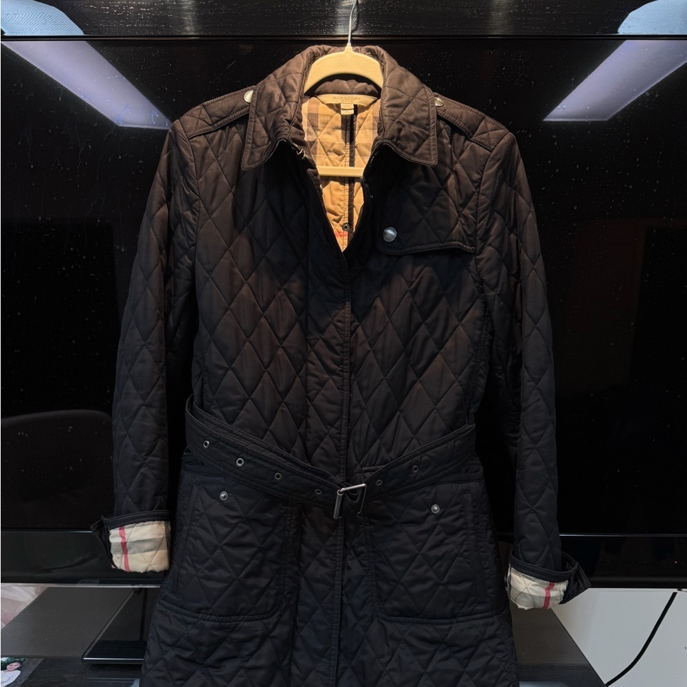 Burberry Black Quilted Trench Coat with Signature Tan Plaid Lining